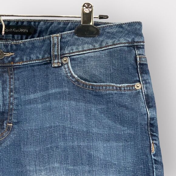 Calvin Klein Flared Jeans Women 14 Blue 5-Pocket Design‎ Stretch Belt Loops E50 - Picture 2 of 16